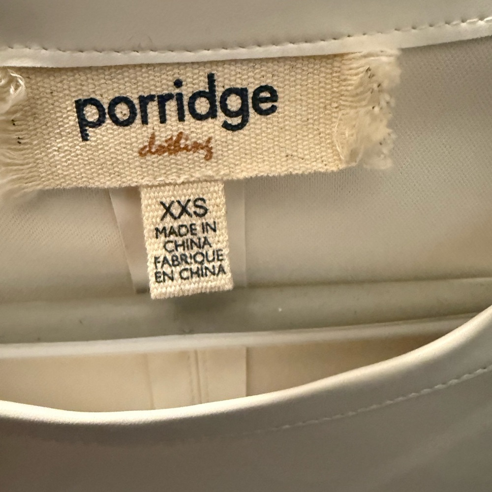 White vinyl t shirt size xxsmall from Anthropologie